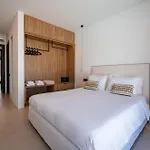Mykonos Villa, Luxe Escape With Private Pool Klouvas