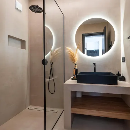 Mykonos Villa, Luxe Escape With Private Pool Villa Klouvas