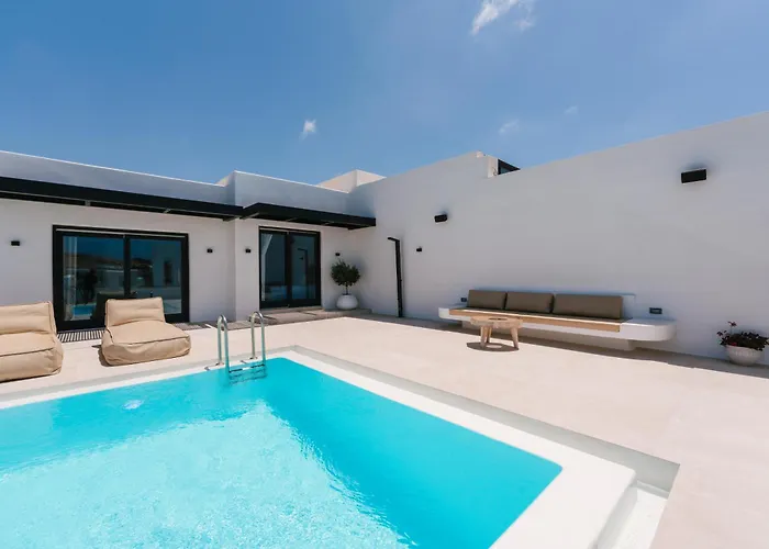 Mykonos Villa, Luxe Escape With Private Pool Villa *